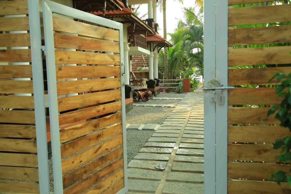 Woodhouse Beach Resort Varkala Extérieur photo