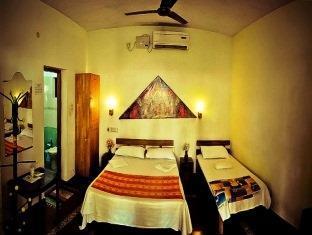Woodhouse Beach Resort Varkala Extérieur photo